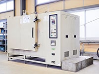 Furnaces for solution and aging treatments
