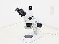 Stereoscopic microscope